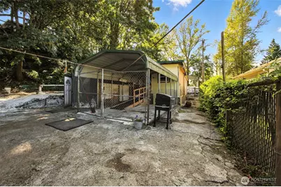 618 N 3rd Avenue, Kelso, WA 98626 - Photo 3