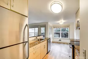 23015 Edmonds Way, Edmonds, WA 98020 - Photo 27