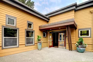 23015 Edmonds Way, Edmonds, WA 98020 - Photo 9