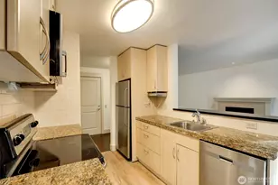 23015 Edmonds Way, Edmonds, WA 98020 - Photo 29