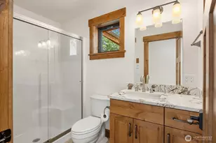 9721 NE Charisma Cir, Bainbridge Island, WA 98110 - Photo 25