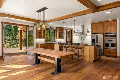 9721 NE Charisma Circle, Bainbridge Island, WA 98110 - Photo 9