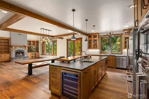 9721 NE Charisma Cir, Bainbridge Island, WA 98110 - Photo 15