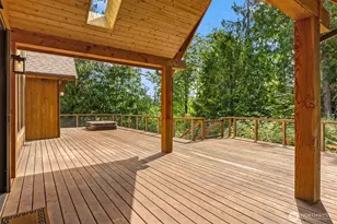 9721 NE Charisma Cir, Bainbridge Island, WA 98110 - Photo 33
