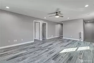 23516 SE 243rd Pl, Maple Valley, WA 98038 - Photo 17