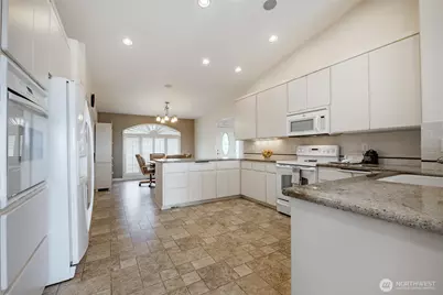 8118 Comox Road, Blaine, WA 98230 - Photo 13