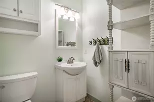 8118 Comox Rd, Blaine, WA 98230 - Photo 15