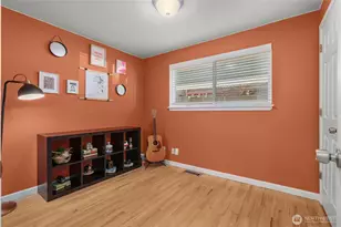 420 SW 127th St, Seattle, WA 98146 - Photo 15