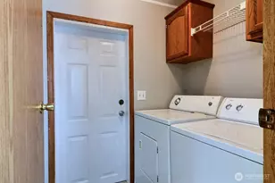 7102 49th St E, Fife, WA 98424 - Photo 9