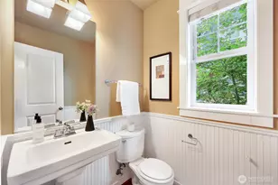 5807 B 55th Ave NE, Seattle, WA 98105 - Photo 15