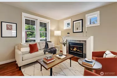 5807 B 55th Avenue NE, Seattle, WA 98105 - Photo 5