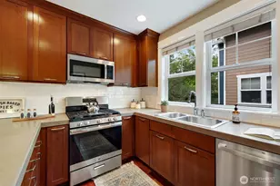 5807 B 55th Ave NE, Seattle, WA 98105 - Photo 13