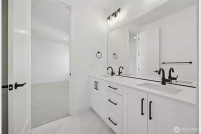 18814 99th Court NE #B, Bothell, WA 98011 - Photo 25