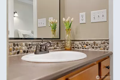 690 32nd Street #B205, Bellingham, WA 98225 - Photo 23