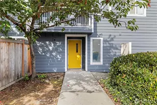 910 N 95th St, Seattle, WA 98103 - Photo 5