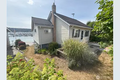 18637 Fjord Drive NE, Poulsbo, WA 98370 - Photo 3