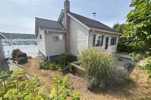 18637 Fjord Dr NE, Poulsbo, WA 98370 - Photo 3