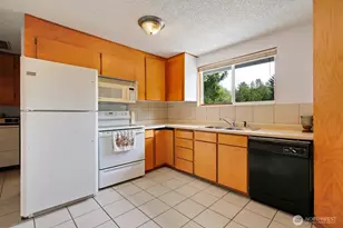 2670 SE Bielmeier Rd, Port Orchard, WA 98367 - Photo 9