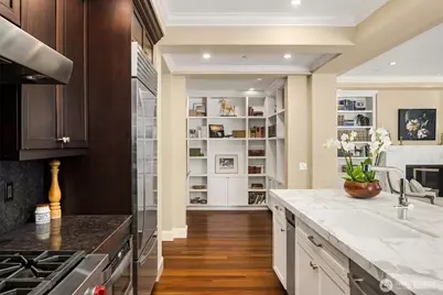 1168 Harvard Avenue E #P7, Seattle, WA 98102 - Photo 9