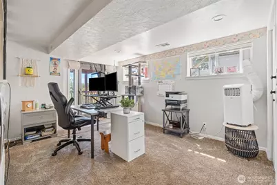 719 Peters, Raymond, WA 98577 - Photo 23