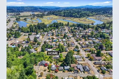 719 Peters, Raymond, WA 98577 - Photo 35