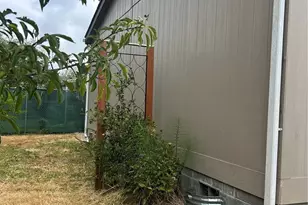 201 W Oakview Ave, Centralia, WA 98531 - Photo 5