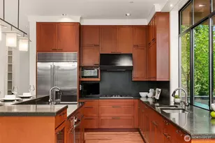 9632 Lake Washington Blvd NE, Bellevue, WA 98004 - Photo 11