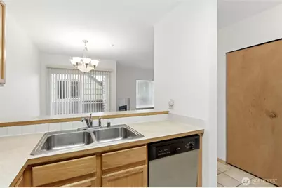 11424 1st Avenue S #204, Seattle, WA 98168 - Photo 9