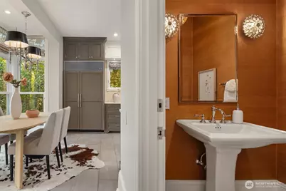 718 E Aloha Street #10, Seattle, WA 98102 - Photo 19