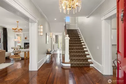 718 E Aloha Street #10, Seattle, WA 98102 - Photo 3