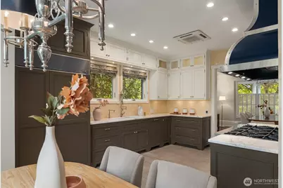 718 E Aloha Street #10, Seattle, WA 98102 - Photo 15