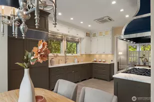 718 E Aloha St, Seattle, WA 98102 - Photo 15