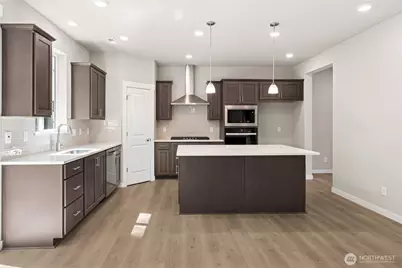 9911 38th Street Ct E #40, Edgewood, WA 98371 - Photo 3