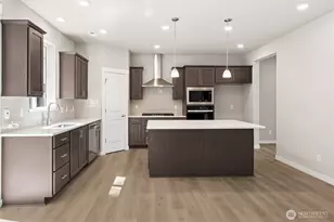 9911 38th St Ct E, Edgewood, WA 98371 - Photo 3