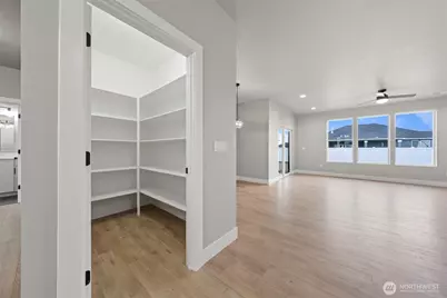 1264 E Mt Hood Street, Othello, WA 99344 - Photo 23