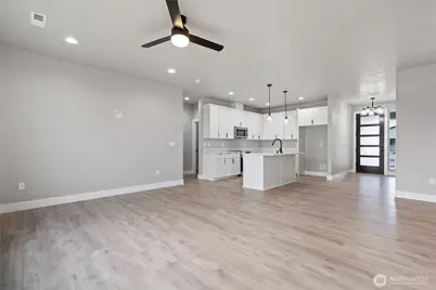 1264 E Mt Hood Street, Othello, WA 99344 - Photo 5