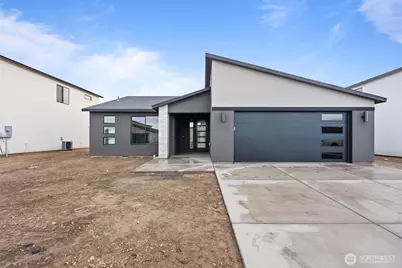 1264 E Mt Hood Street, Othello, WA 99344 - Photo 1