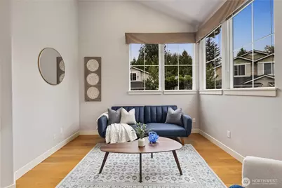 120 Newport Way NW #17, Issaquah, WA 98027 - Photo 5