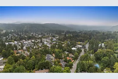 120 Newport Way NW #17, Issaquah, WA 98027 - Photo 33