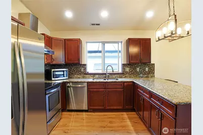 5451 SW 32nd Avenue, Seattle, WA 98126 - Photo 7