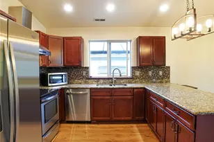 5451 SW 32nd Ave, Seattle, WA 98126 - Photo 7