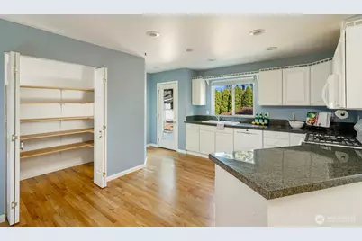 8911 223 Street Ct E #14B, Graham, WA 98338 - Photo 5