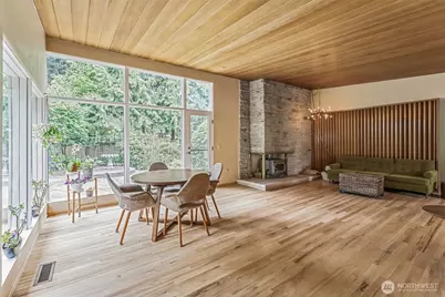 11521 Corliss Avenue N, Seattle, WA 98133 - Photo 9