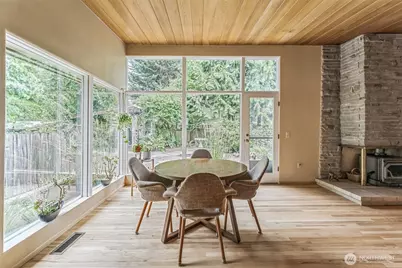 11521 Corliss Avenue N, Seattle, WA 98133 - Photo 23