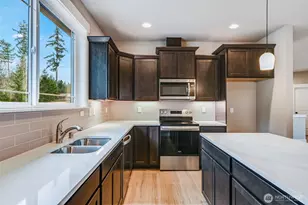 3125 403rd St E, Eatonville, WA 98328 - Photo 9