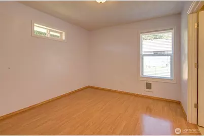 649 Sollecks Avenue SE, Ocean Shores, WA 98569 - Photo 9