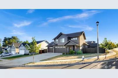 2163 Lagerwey Circle, Lynden, WA 98264 - Photo 3