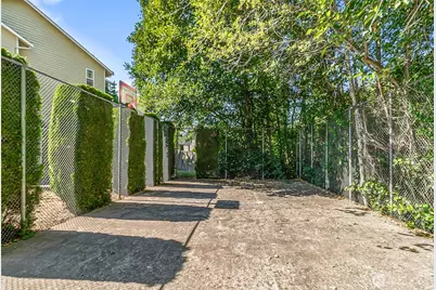 9727 18th Ave W #B202, Everett, WA 98204 - Photo 15