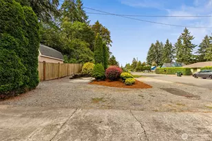 602 142nd St S, Tacoma, WA 98444 - Photo 3