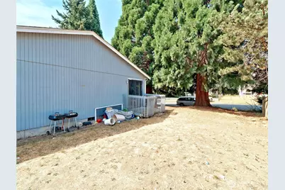 201 E 36th Street, Tacoma, WA 98404 - Photo 15